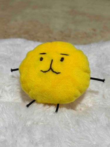 絵文字の子、誕生だよ"(ﾉ*>∀<)ﾉ
