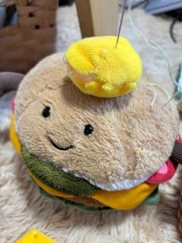 串が刺さってるタイプのハンバーガーだ！