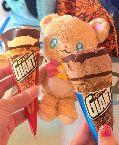 アイス食べるモフ🧸🍦