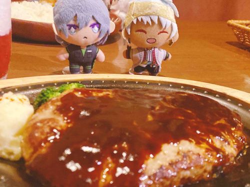 ハンバーグだ！おおきいな〜