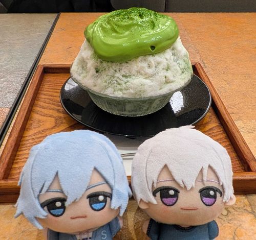 まっちゃ味のかき氷！！🍧
ちょーふわふわだった😁