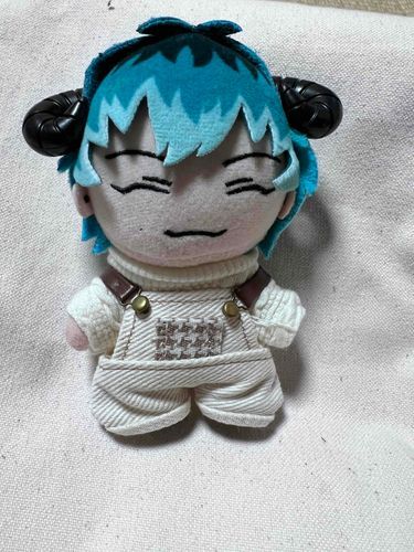 まーた変なもん買ってきよったで。
まぁ、俺はなんでも似合うけどなぁ〜