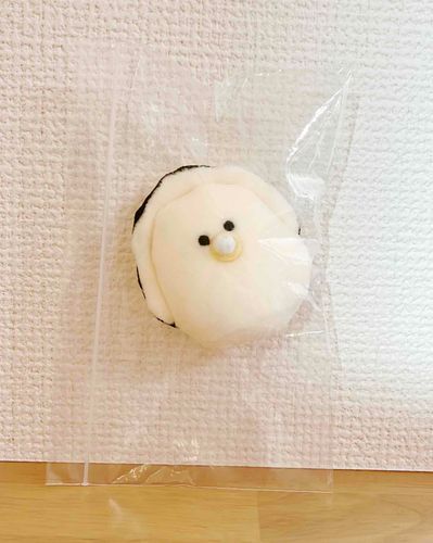 これは美味しい牡蠣を食べに行くので一緒に来ないかと言われて着いていったのにすっかり忘れられたまま鞄の中で数時間過ごし、帰宅したあとに発見されたわたしです。絶対に許しません