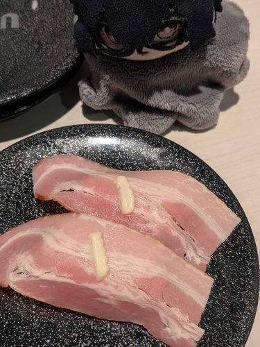 そら:べーこん…？　これすし？　はじめて　みたから　ちょっと　どうよう　おかあさ　じゃなかった　つくりて　あじ　どうだった　おいしかった？　そうか