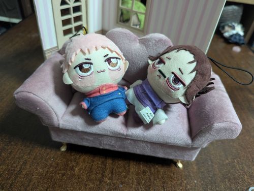毎日暑いっぴね…
今日はお出かけしないで
おうちでできることをするっぴ❣️
さっき弟のゆじにお料理を教えて一緒につくったっぴよ
あとはゆっくりするっぴ😴