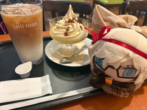 かへ
またたべてる……