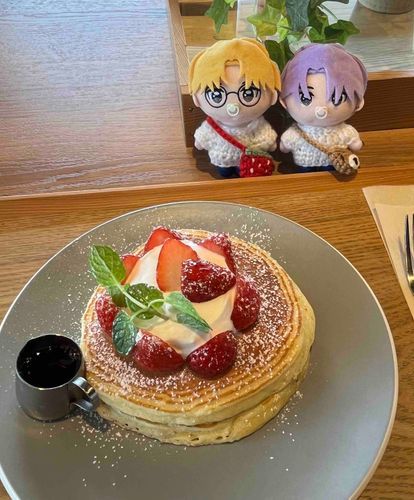 いちごの酸味と生地のふんわりした甘みがサイコー ♩