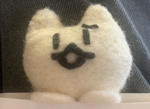 ねこでもしらたまでもないナニカ
自由気ままにやりたいように
生きてまーす