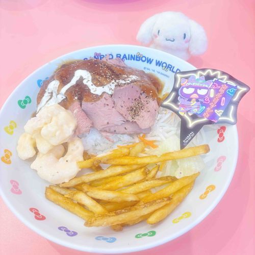 今日は期間限定のエビマヨ付きローストビーフ食べたよᥫᩣ