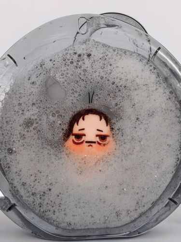 ほっぺが林檎ちゃん🍎温かいね🧼