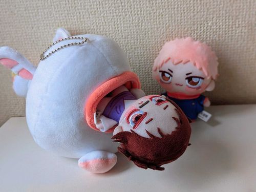 ゆぢ＜あーあ…食べちゃってるよ…
ちょ＜……なんだこの呪霊は

⚠呪霊ではなくフルフルです！