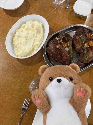 夜ごはんはすてえきだよ！
お肉はやっぱり正義だ‼️