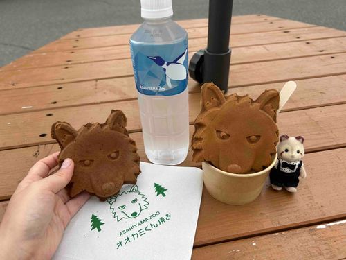 オオカミくん焼きだって！かわいいね

おねえさん食べまくりだね

[ろけっと🚀]