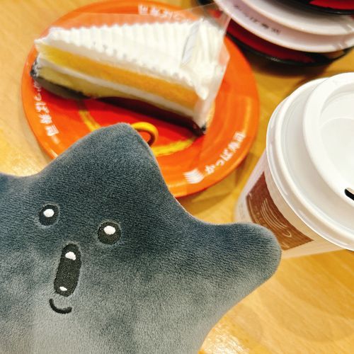 オスシ　ノーノー
ケーキ　ハピー　！！