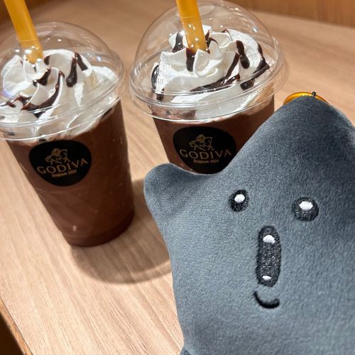 チヨコ　ヒエヒエ　ウマ　！
ヒトツ　カウト　モヒトツ　ゲト！

※1BUY 1FREE 最高