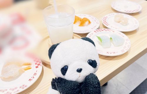 スシローに行ったら、ソフトドリンク半額セールがやってたよ🥤
ぱんだはダイエット中だから、ミニしゃりで注文したよ🍣