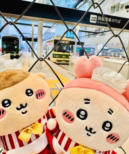 みてみて！2階の部分の路面電車ホームが出来てる！8月3日から運行開始なんだって！今は試運転してるみたい！