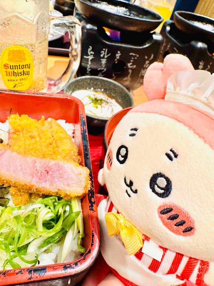 お昼は牛カツ重だー！