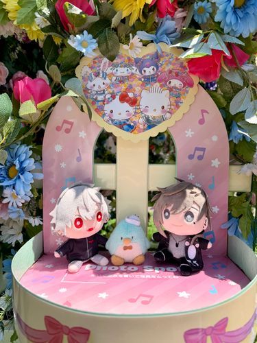 今日は友達とハーモニーランドに来たよ！今はお花が沢山飾ってある時期なんだ！
