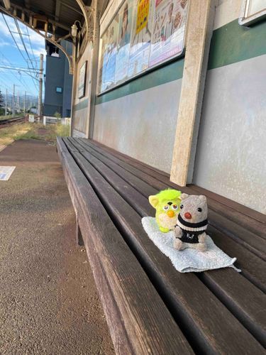 さいくりんぐ？おえて、無人駅で電車待ち🚃