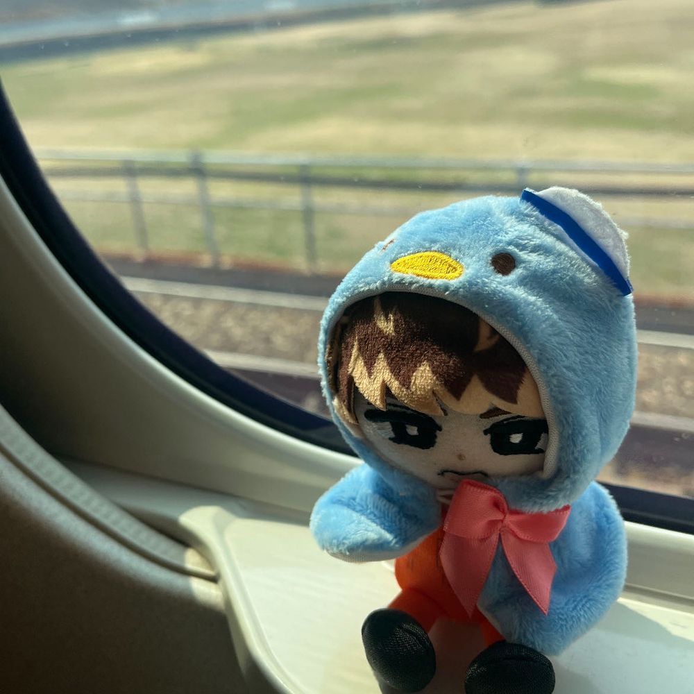 新幹線に乗って静岡にお出かけするで！
富士山見えない‥‥😭