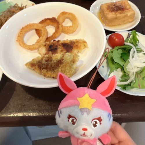 (*｀艸´)ﾆｼｼ
