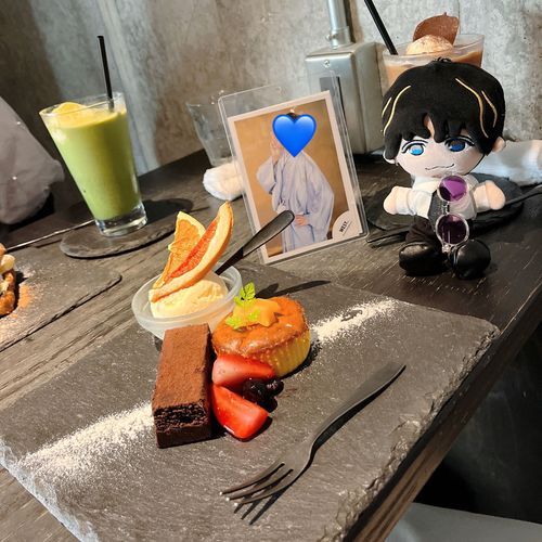 今日は藤井流星くんの誕生日！
おめでとう🎉
ケーキで祝ったよ🍰
