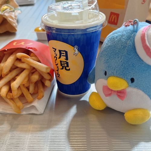 マクドで月見シェイク