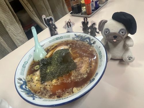 久しぶりのあじ平さんだよ！
ぬし最近急に泣き始めちゃったりベッドから動かなくなっちゃったりしてお仕事行けなくなって廃人みたいになっちゃって心配だったけど、今日のパパのライブ見て元気戻ったみたい！よかったあ