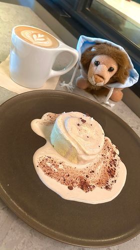 レオ「ティラミスが美味しそうだぞ🤤」