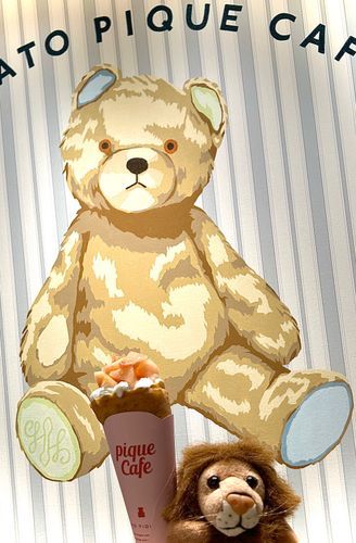 レオ「ジェラピケカフェでクレープ食べたぞ♪」