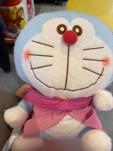 クレーンゲームでゲットしたドラえもん！新しく出る🎞️絵世界物語のドラえもんです