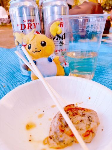 おはしって結構むずかしい……

子どもなので、ビールはのみません！
