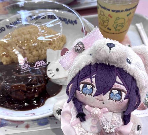 ぴゅーろらんどにつれていってもらいましたぁ♪
きょうは、はじめて はんばぁぐ？をたべました♪