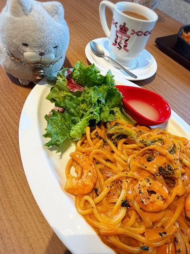 海の帰り、一宮にできたさかい珈琲に行ってみたにゃ☕️
とってもいい雰囲気で、パンケーキが絶品だったにゃ🩵