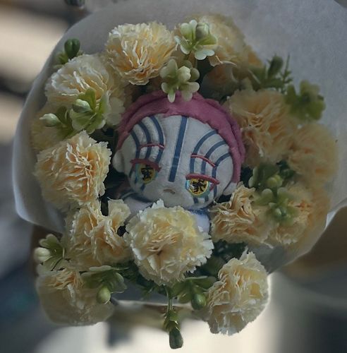 春っぽい造花とはぐ座