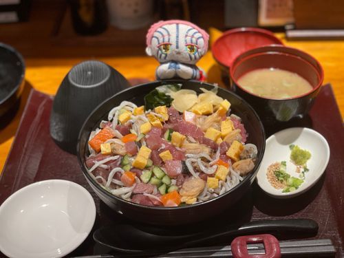 海鮮ひつまぶしとはぐ座
あら汁がはちゃめちゃに美味しかった！