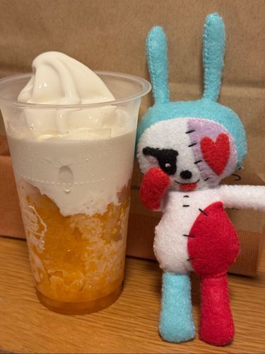 夜中も携帯いじってる元気あるんじゃん