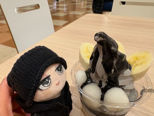 ふと目に付いたこのSNS。大好きな旦那ちゃんを模した「はぼ」ぬいちゃんではじめようと思う( ´⤙`⸝⸝ )