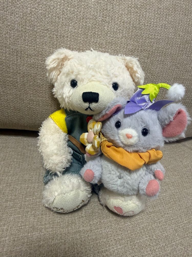 こないだ、ににたちがでずにーしーでおむかえした、おとーとの、ちーず…
ごん、ままがちーずちゅれてかえてきて、びくりした
まま、ちーずかわいね、しゅる。ごん、ちょとやだ
だけど、ちーず、ごんにちゅいてくる
じゅと、ちゅいてくる
ごん、ちょと、ちーずゆるした