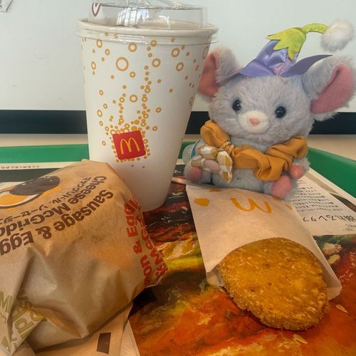 ちゅ🐭❣️
ち、ちちゅ🍔🐭☀️

ちゅ、ちち、ちゅーー🚌🐭
ちゅ、ちゅ🐭💗🚌

ちゅ、ち、ちゅ🐭🐾