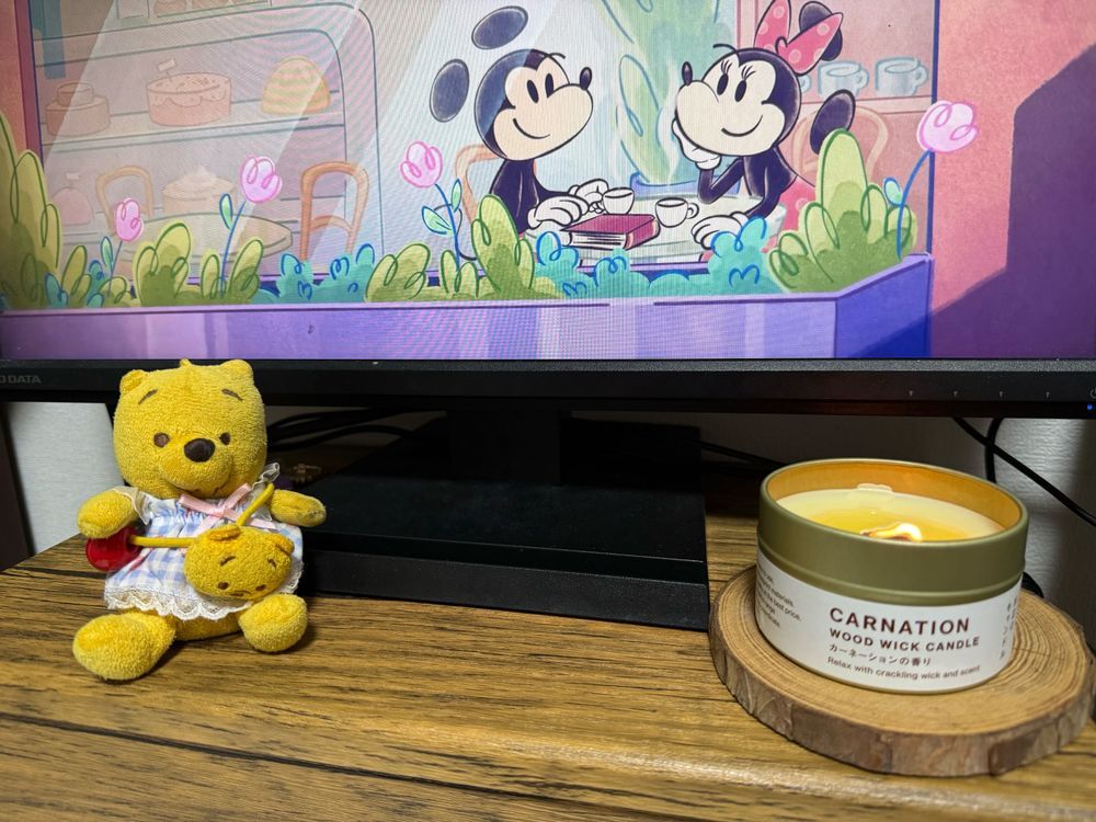 ぷーこゆ ごぶさたゆ
さいきんねね(ごんちゃんのまま)がかったのをみせるゆ アロマキャンドルゆ
ダイソーのちょっといいバージョンのおみせでかったっていってたゆ
まんなかの ひをつけるところが きになってるゆから、ぱちぱちいうゆ
たきびのきぶんゆ
さいきんのねねは、これをつけておしごとしてるゆ
ぷーこはあぶないゆから、ちょっとはなれてしゃしんとったゆ
いいにおいゆ