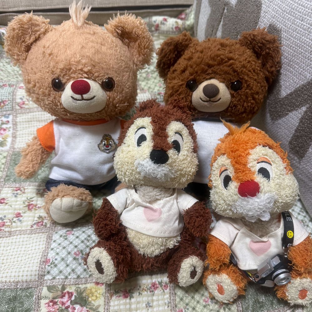 やっほーぶらんだよ!
みんなひさしぶりー!
ぶらんたち、ままんちにかえってきたよ!
ばばのおせわ、たいへんだったー!
ぶらんがいないあいだに、ちぃずがおしゃべりじょうずになってたり
すてぃっちがかぞくになったり
いろんなことがあったみたい!
ぶらんびっくり!
つぎのさくらのときまで、ぶらんままんちにいるから、
またふわもこでみんなとおしゃべりしたい!
よろしくねー!