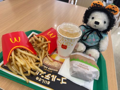 ままの、ぬいたはのとこ、へんになてないか、おいしゃしゃんに、みせにいた
ごほびに、まっく
ぬくとき、ごんちゅきそいした
ぎゅいーん、ががが、しゅごくこわかた
ごん、ぜたい、むしばしない