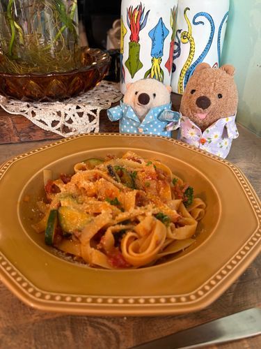 ミートソースのﾊﾟｽﾃｨﾝ( ´ᴥ` )🍝
おいちかったなあ(⸝⸝⸝ᵒ̴̶̷ ⌑ ᵒ̴̶̷⸝⸝⸝)
また、たべにいこうねっ
