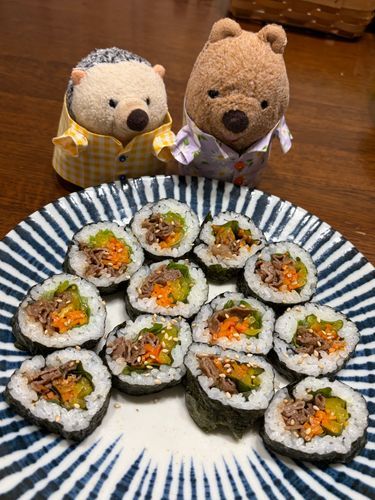 のりまき じゃないよお😏
きんぱ だよお😏
ｵｲﾗ きんぱ 大好きなんだあ😏
きんぱ😏
(覚えたての単語を使いたいようです)