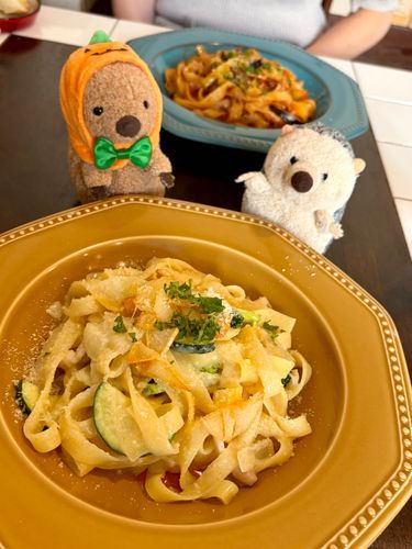 ぱすてぃん食べたよお( ´ᴥ` )🍴
これ白色だけろ、アラビアータなんだよお🌶🌶からいからいっ