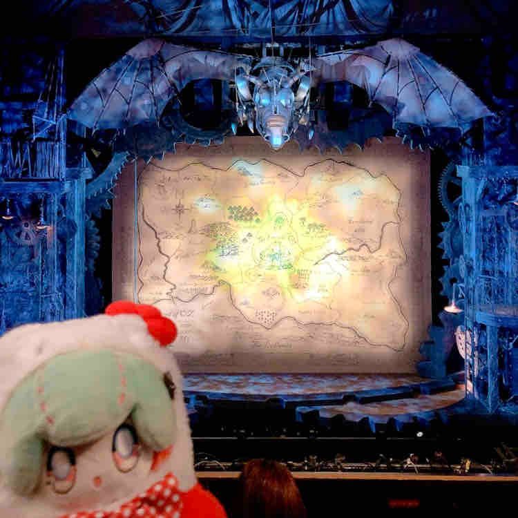 今日はミュージカルのウィキッドみてきたよー！よかった(泣)