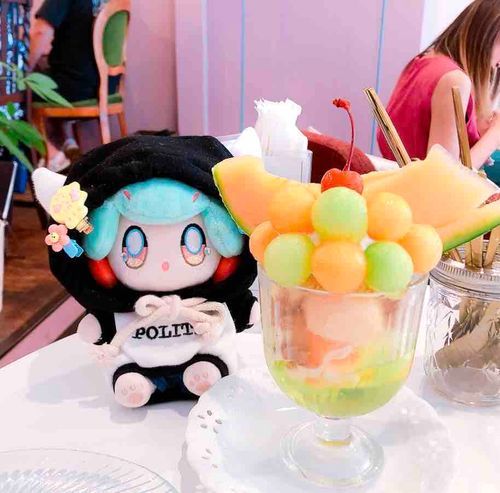 すごいパフェたべた…！