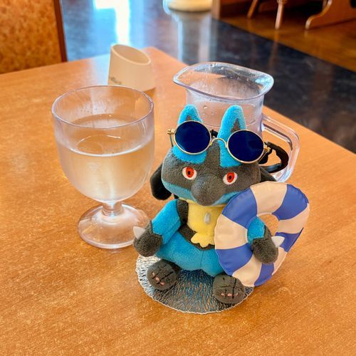 🥂✨